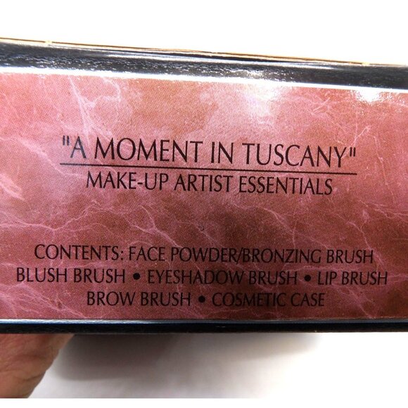Vintage Avon " A Moment in Tuscany" Make Up Artist Essentials - Picture 4 of 4